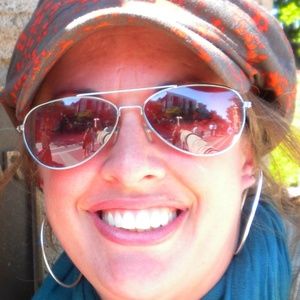 Meet your Posher, Tara